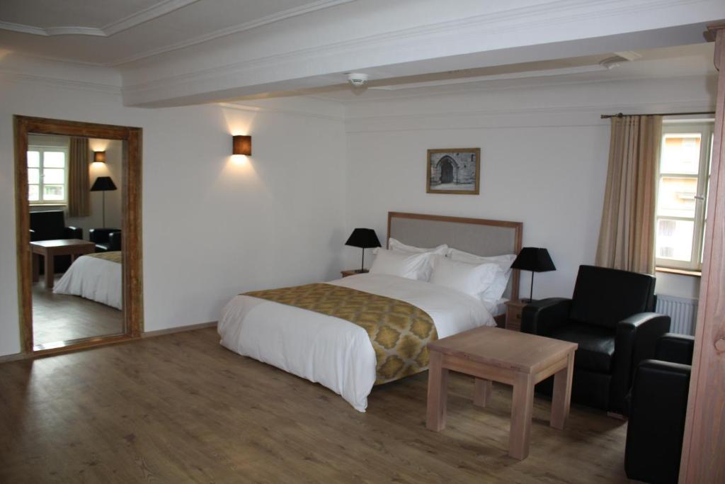 Hotel Hahnmuehle 1323 Coburg Room photo